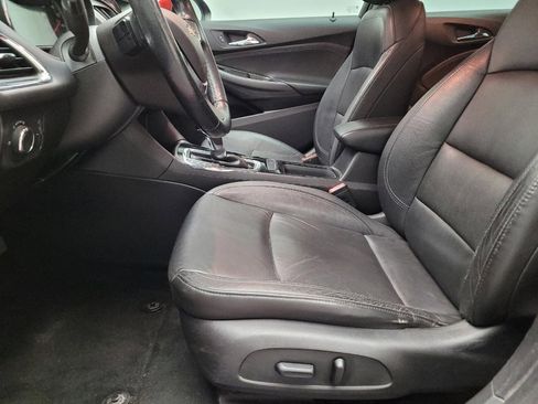 Used 2017 Chevrolet Cruze Premier image 17