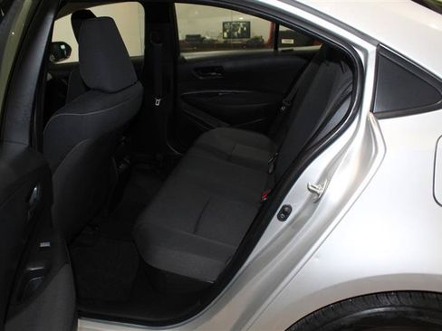 Used 2025 Toyota Corolla LE FWD image 23