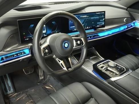 Certified 2024 BMW i7 M70 image 12