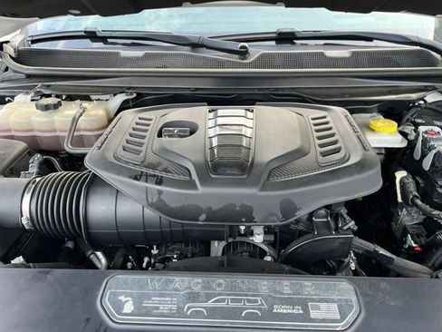 Used 2023 Jeep Wagoneer Series III w/ Convenience Group I AWD/4WD image 36