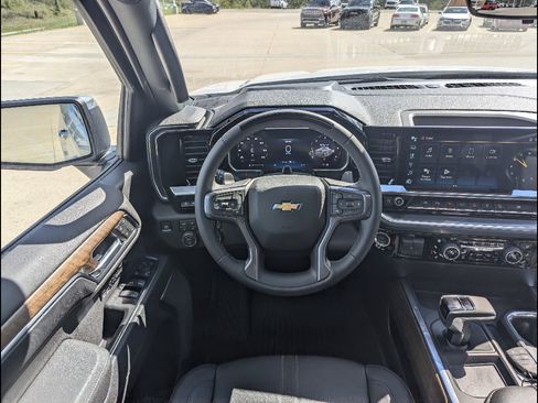 New 2026 Chevrolet Silverado 1500 High Country w/ Technology Package image 3