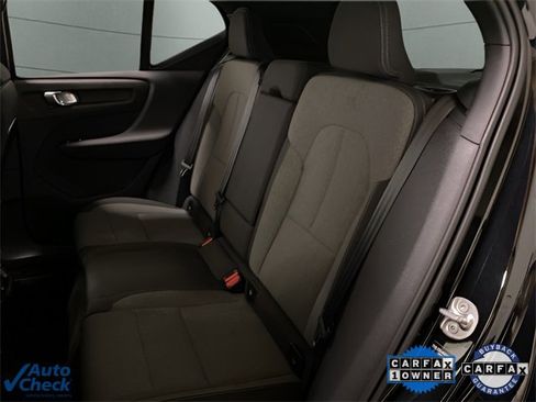 Used 2025 Volvo XC40 B5 Core image 60