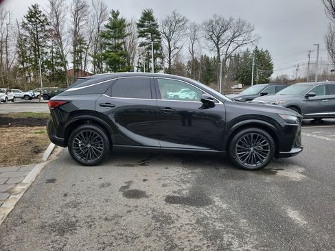 Used 2024 Lexus RX 350 Premium w/ Accessory Package (Z1) AWD/4WD image 8