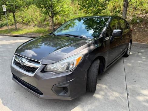 Used 2013 Subaru Impreza 2.0i Premium AWD/4WD image 3