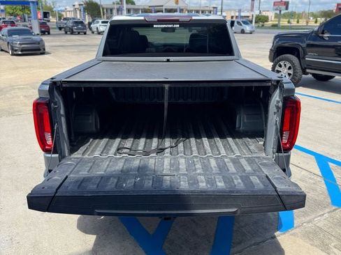 Used 2023 GMC Sierra 1500 SLT w/ SLT Premium Package AWD/4WD image 7