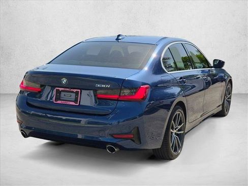 Used 2021 BMW 330i Sedan w/ Executive Package RWD image 5