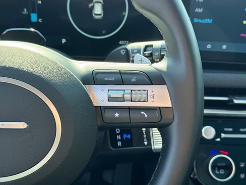 Certified 2025 Hyundai Tucson Limited image 26