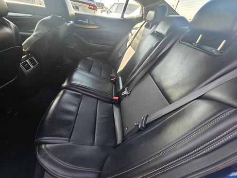 Used 2023 Nissan Maxima SV w/ Floor Mat Group FWD image 16