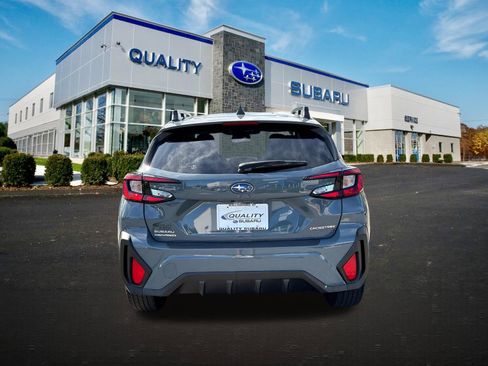 Used 2024 Subaru Crosstrek 2.0i Premium AWD/4WD image 3