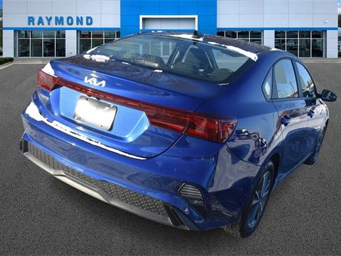 Certified 2023 Kia Forte LXS w/ LXS Technology Package image 3