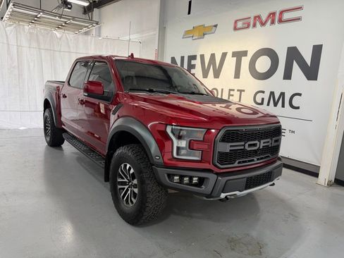 Used 2019 Ford F150 Raptor w/ Equipment Group 802A Luxury image 2