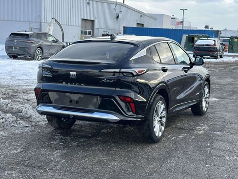 Certified 2024 Buick Envista Avenir image 4