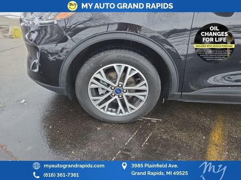 Used 2022 Ford Escape SEL w/ Technology Package image 31