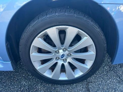 Used 2012 Subaru Legacy 2.5i Limited image 3