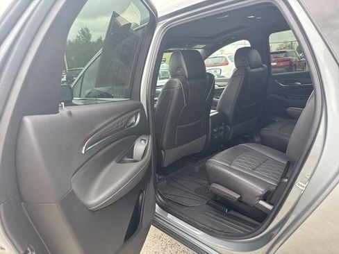 Used 2023 Buick Enclave Avenir w/ Avenir Technology Package AWD/4WD image 22