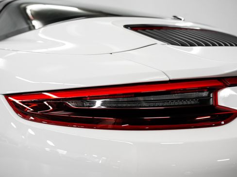 Used 2019 Porsche 911 Targa 4 GTS w/ GTS Interior Package AWD/4WD image 36
