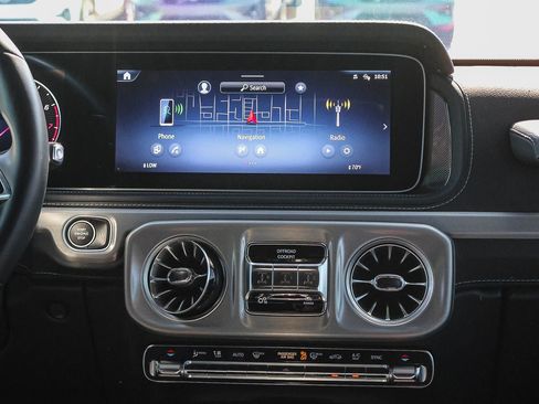 Used 2025 Mercedes-Benz G 550 image 29