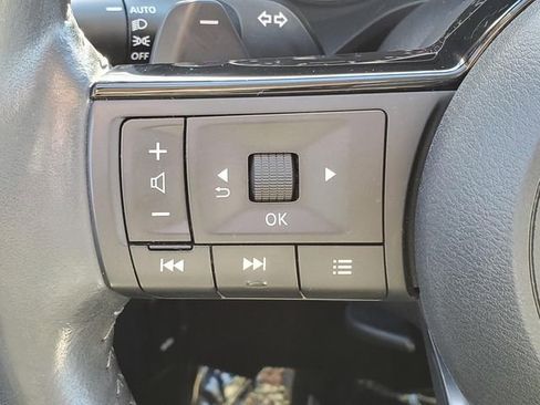 Certified 2023 Nissan Rogue SV w/ SV Premium Package image 19