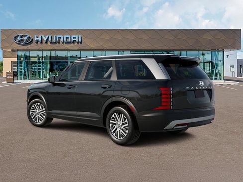 Certified 2026 Hyundai Palisade SE FWD image 4