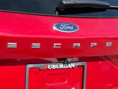 Used 2024 Ford Escape ST-Line w/ Tech Pack #1 AWD/4WD image 12