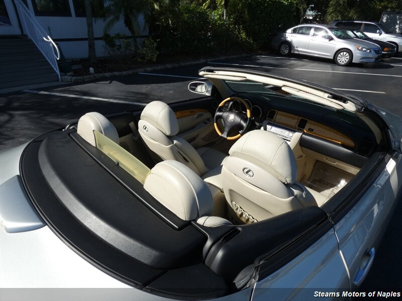 Used 2005 Lexus SC 430 Convertible RWD image 18