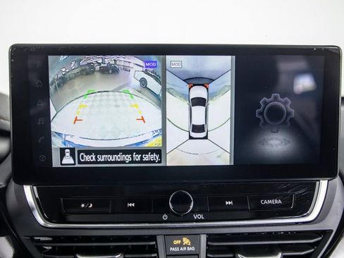 Used 2023 Nissan Altima 2.0 SR image 32