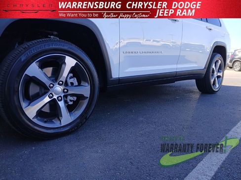 New 2025 Jeep Grand Cherokee L Limited w/ Luxury Tech Group II image 33