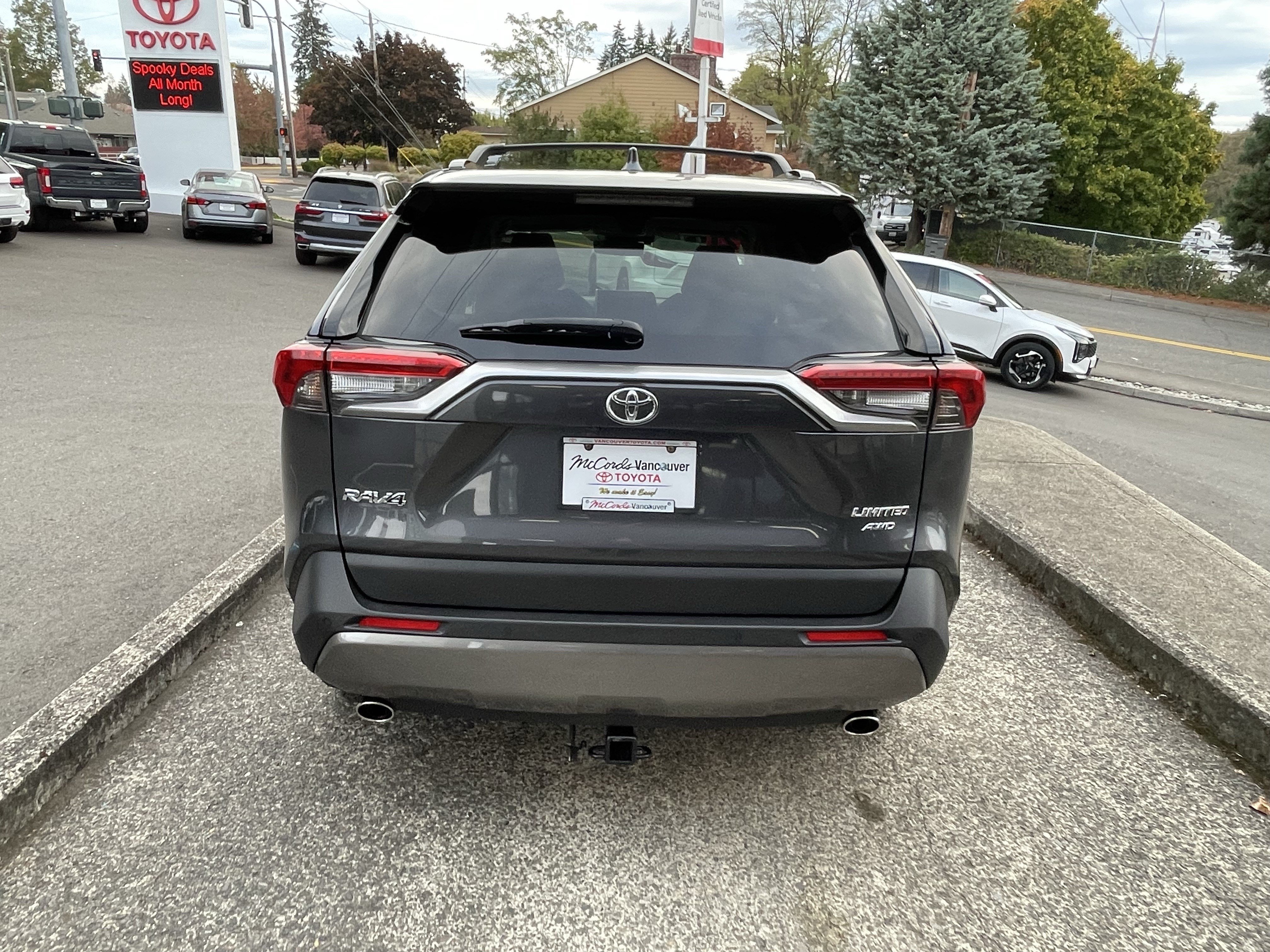 Certified 2021 Toyota RAV4 Limited AWD/4WD image 6