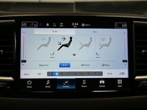Certified 2023 Chrysler Pacifica Touring-L FWD image 38