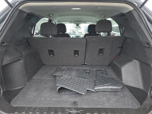 Used 2021 Chevrolet Equinox LS image 12
