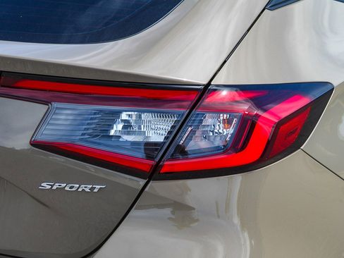 Certified 2025 Honda Civic Sport image 10