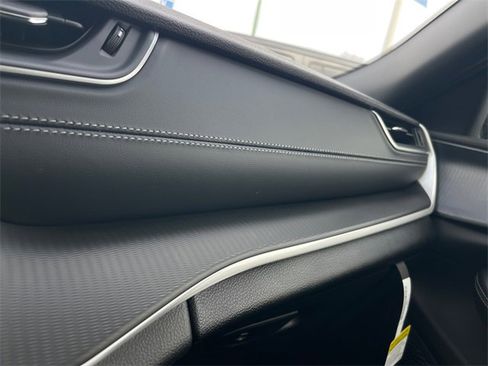 New 2025 Jeep Grand Cherokee L Altitude image 18