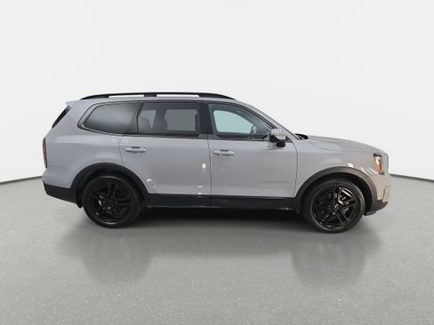 Used 2025 Kia Telluride SX Prestige X-Line image 4