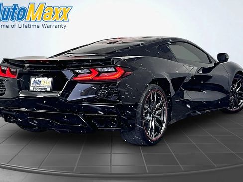 Used 2024 Chevrolet Corvette Stingray Coupe RWD image 11