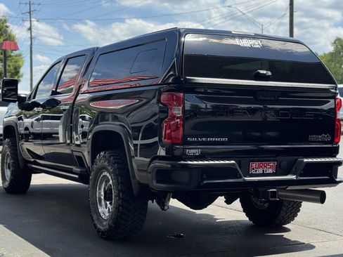 Used 2022 Chevrolet Silverado 3500 High Country w/ Z71 Off-Road Package AWD/4WD image 5