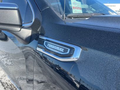 New 2026 GMC Sierra 1500 SLE w/ Preferred Package