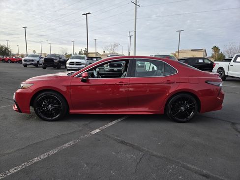 Used 2023 Toyota Camry XSE image 3