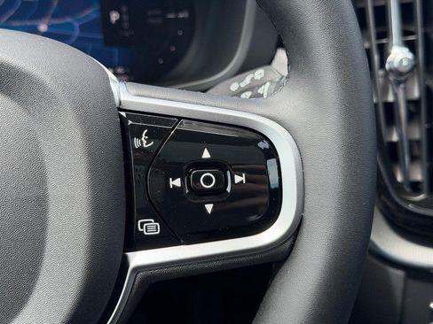 New 2026 Volvo XC60 T8 Ultra w/ Climate Package AWD/4WD image 13