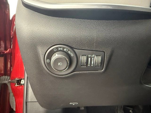 Used 2025 Jeep Compass Limited AWD/4WD image 14