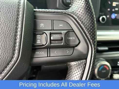 Used 2025 Toyota Tacoma SR5 AWD/4WD image 24