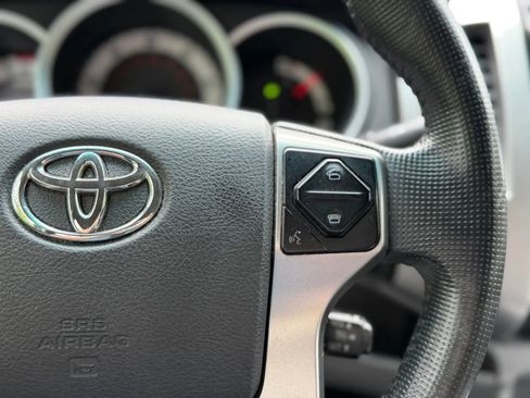 Used 2015 Toyota Tacoma PreRunner w/ SR5 Package RWD image 29