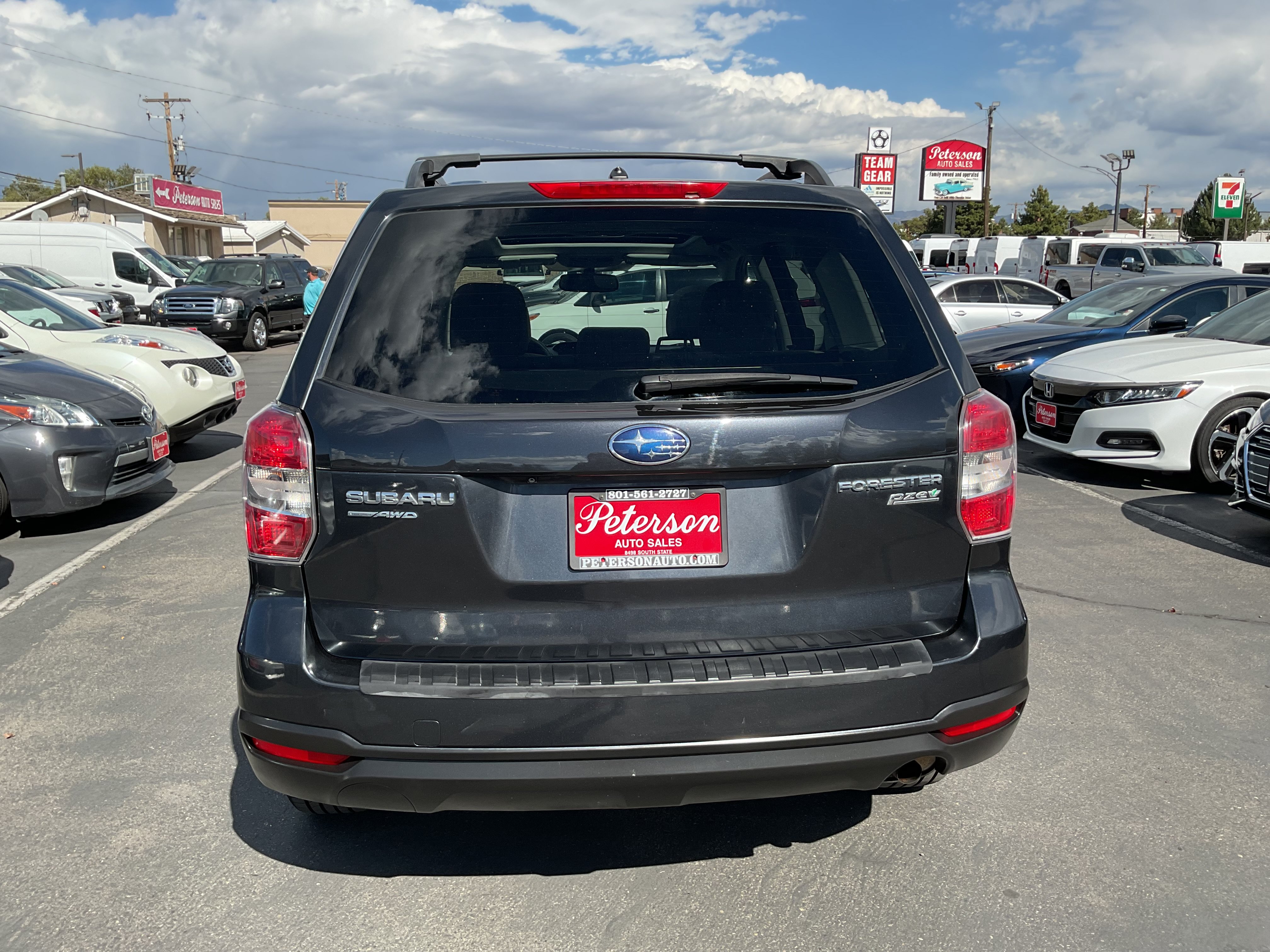 Used 2015 Subaru Forester 2.5i Premium w/ All-Weather Package AWD/4WD image 8