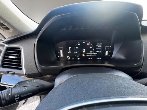 Used 2018 Volvo XC90 T5 Momentum w/ Convenience Package FWD image 28