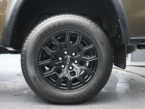 Used 2023 Chevrolet Colorado Trail Boss image 12