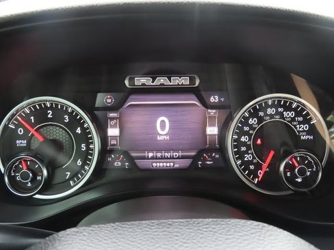 Used 2024 RAM 1500 Big Horn AWD/4WD image 33