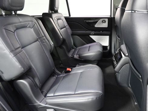 New 2026 Lincoln Aviator Reserve image 18