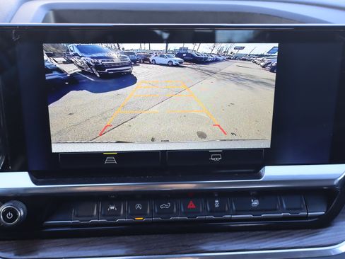 Certified 2025 Chevrolet Silverado 1500 LT image 26