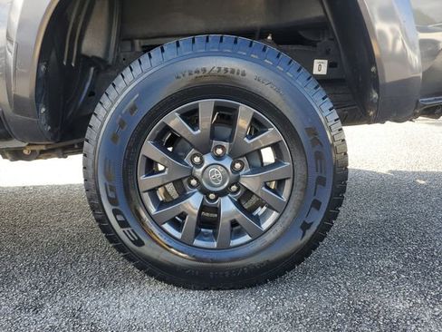 Used 2022 Toyota Tacoma SR5 image 11