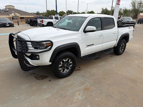 Used 2023 Toyota Tacoma TRD Off-Road w/ Technology Package image 1
