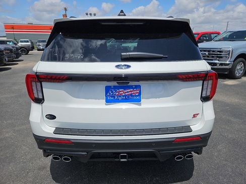 New 2026 Ford Explorer ST AWD/4WD image 10